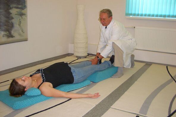 Detenzor therapy for cervical osteochondrosis